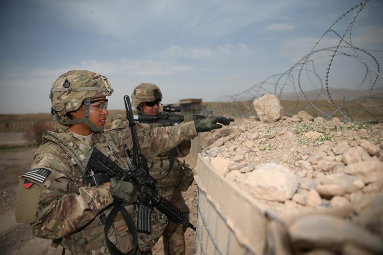 Những bông hồng thép trong Quân đội Mỹ trên khắp thế giới